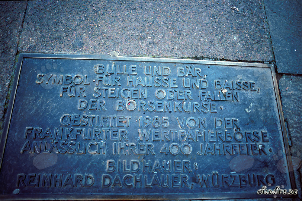 Targa commemorativa alla Borsa di Francoforte