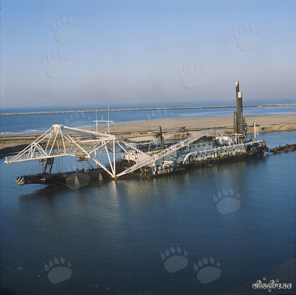 Cutter Suction Dredger Beverwijk 31 in Richards Bay Harbour, Natal, South Africa