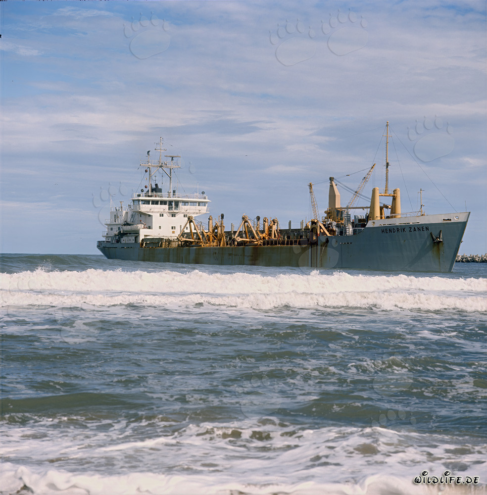 Drague à benne traînante HENDRIK ZANEN dans le port de Richards Bay, Afrique du Sud