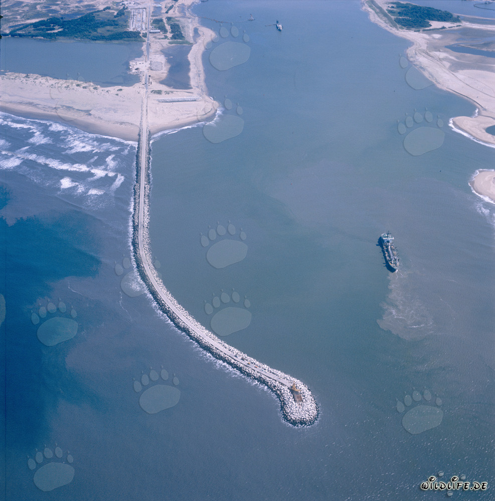 Südlicher Wellenbrecher Richards Bay - Schutz vor der starken Brandung