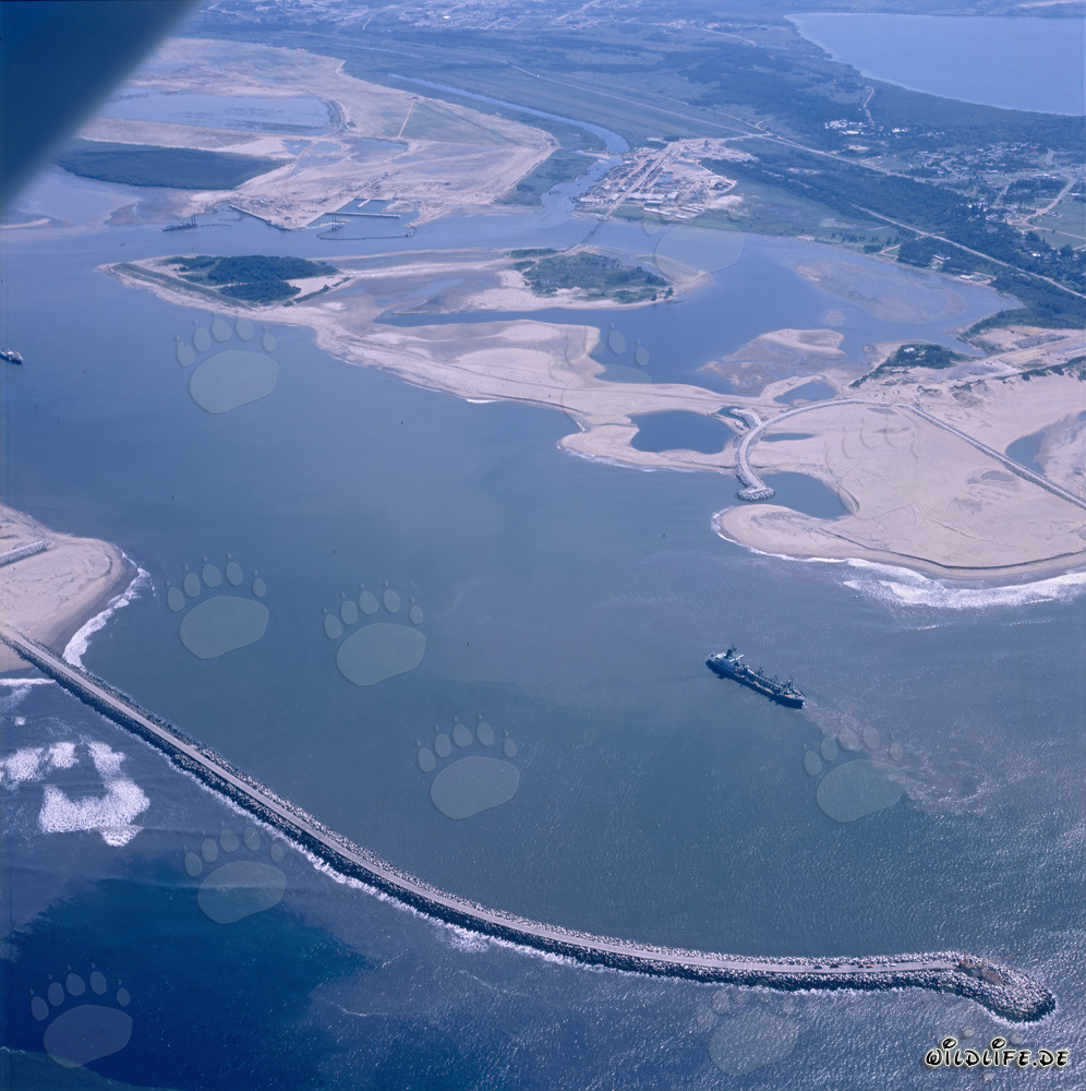 Südlicher Wellenbrecher Richards Bay in Südafrika