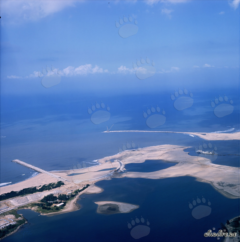 Rompeolas en Richards Bay, Natal, Sudáfrica