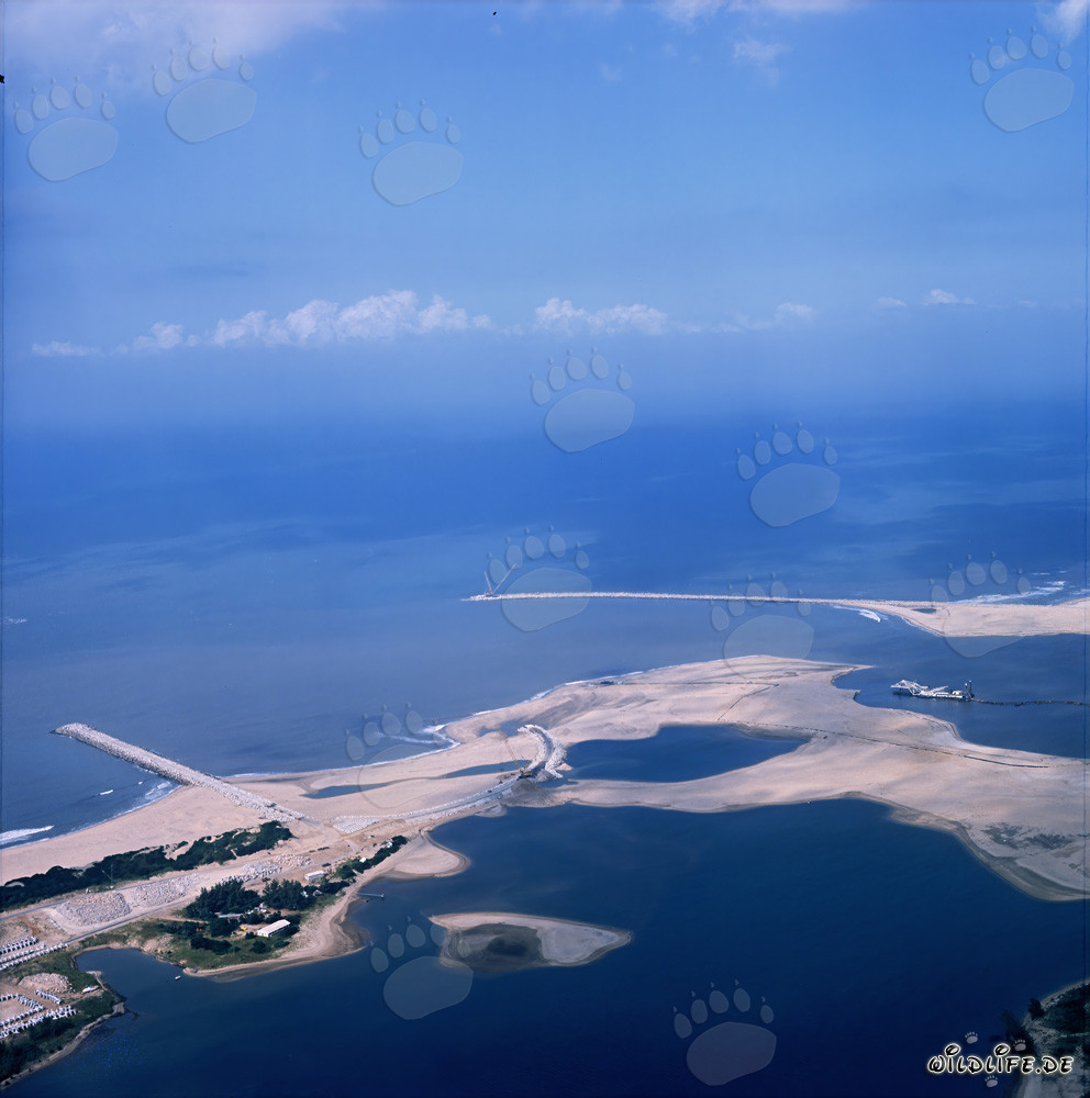 Wellenbrecher in Richards Bay, Natal, Südafrika