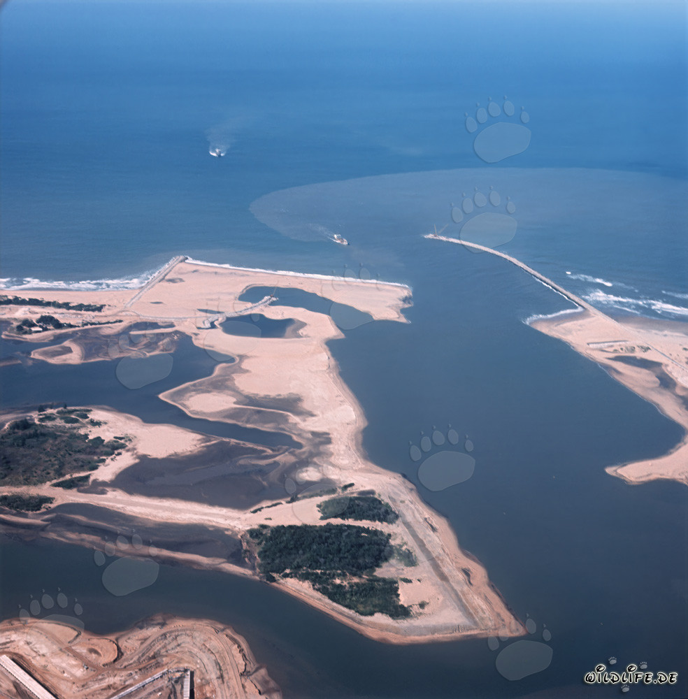 Luftaufnahme des Hafenausbaus in Richards Bay, Natal, Südafrika